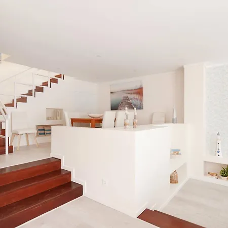 Dos Lirios - Blue Sea אלבופיירה