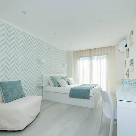 Dos Lirios - Blue Sea אלבופיירה