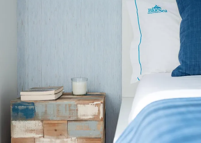 Dos Lirios - Blue Sea