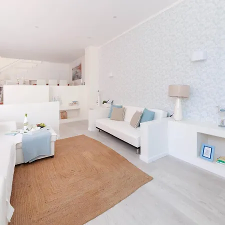 Villa Dos Lirios - Blue Sea *